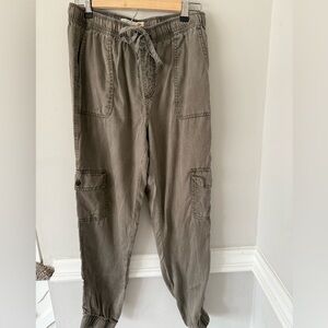 C&C‎ California Women’s medium 100% linen pants olive green cargo style skinny
